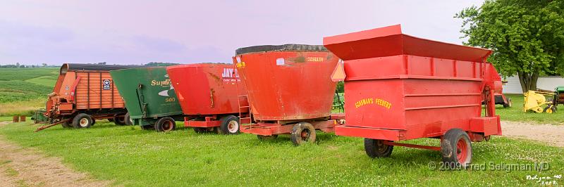 20080718_094036 D3 P 4200x1400.jpg - Farm equipment, John Deere Dealer, north of Dubuque (Route 3).